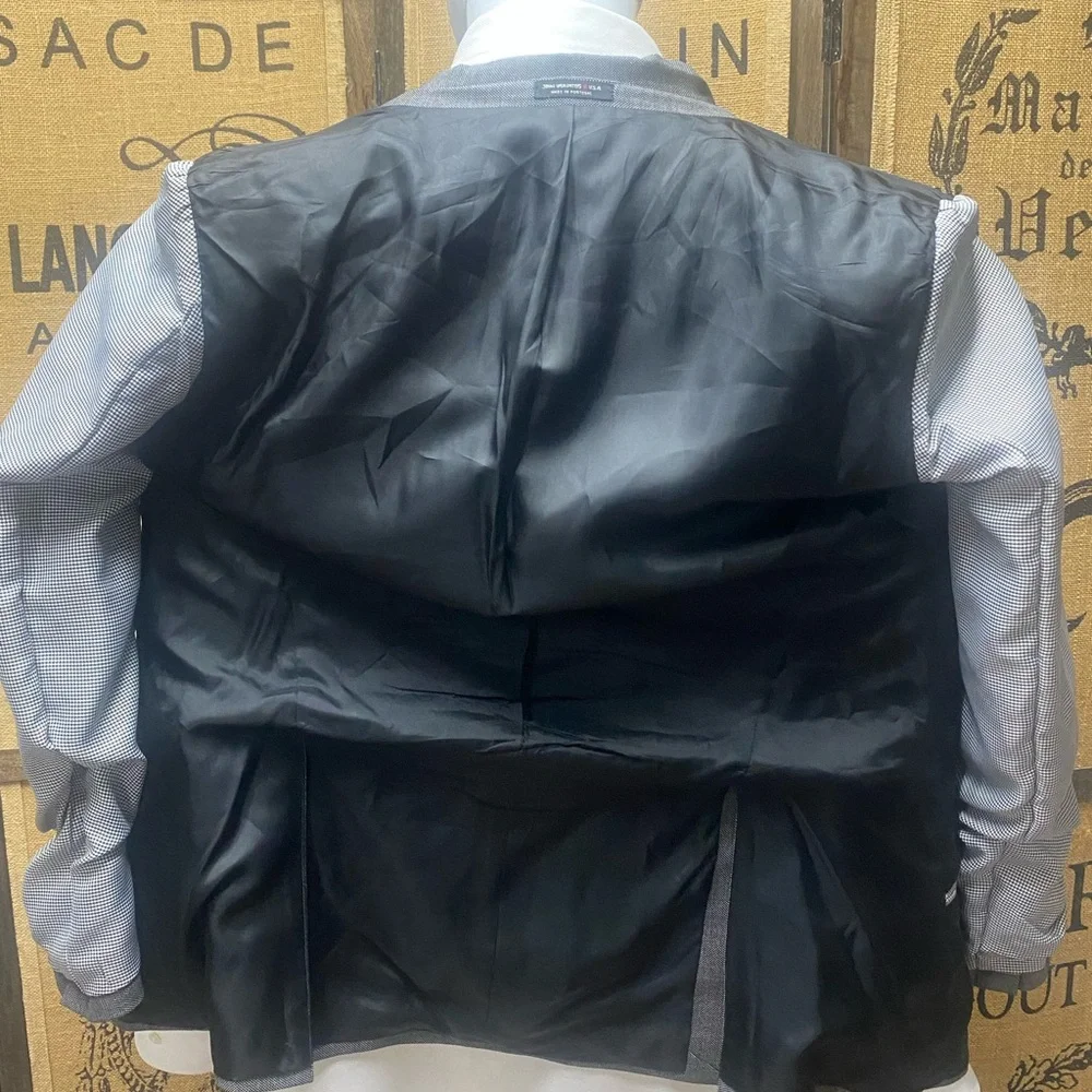 John Varvatos Gray Two-Button Blazer, 38R